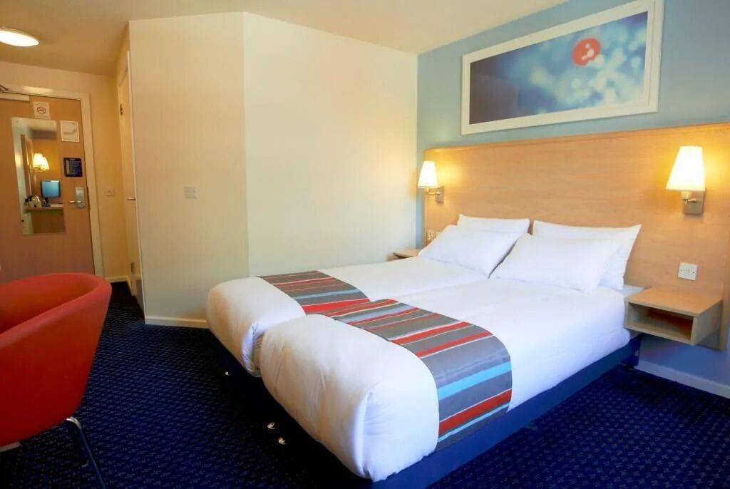 Travelodge Battersea Лондон Екстер'єр фото